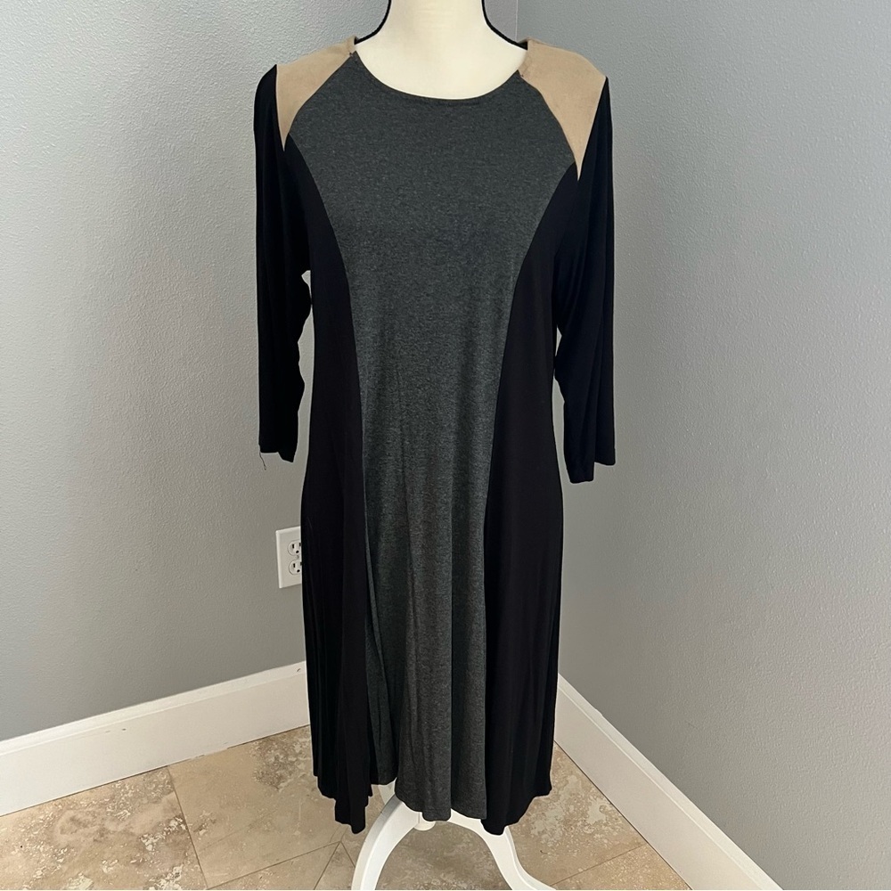 Karen Kane Gray Sheath Dress with Raglan Sleeves